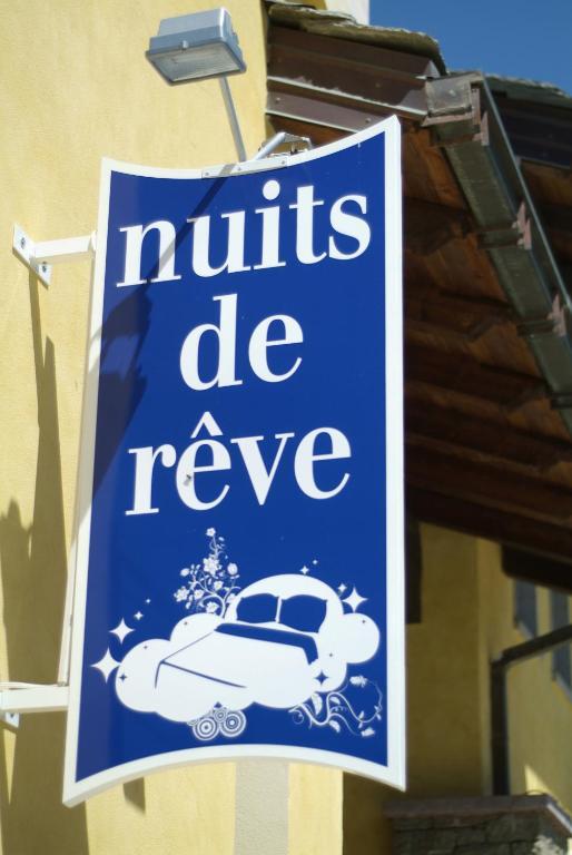 Roisan Chambres D'Hotes Nuits De Reve מראה חיצוני תמונה
