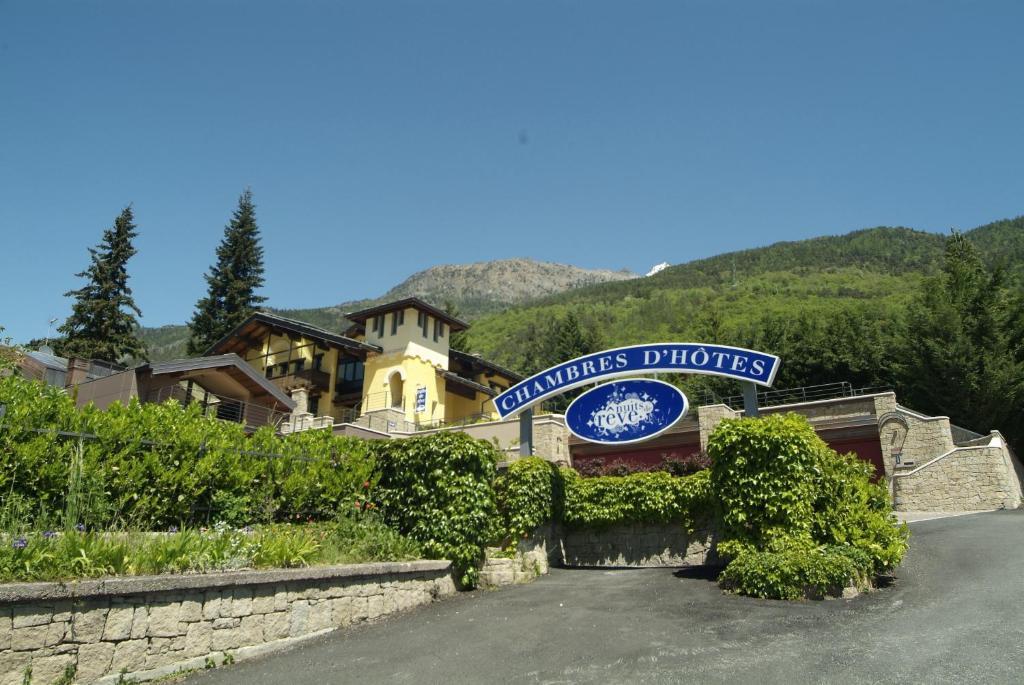 Roisan Chambres D'Hotes Nuits De Reve מראה חיצוני תמונה