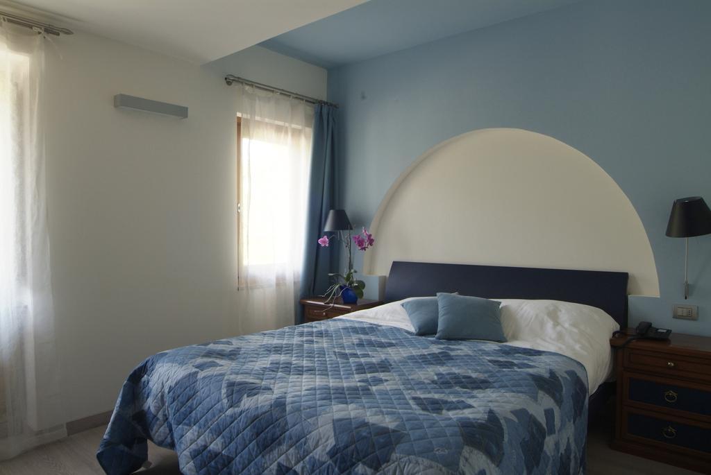 Roisan Chambres D'Hotes Nuits De Reve מראה חיצוני תמונה